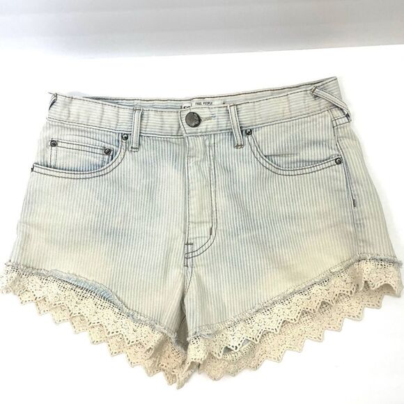 Free People Railroad Striped Denim Jean Shorts With Crochet Hem Size 27 - Picture 2 of 16